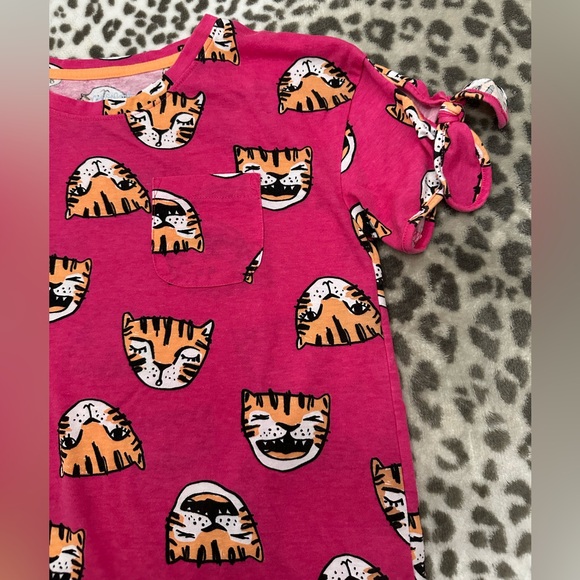 Cat & Jack Tiger Graphic Short Sleeve Tee in Pink Size XL 14 16 Girls - Picture 8 of 17